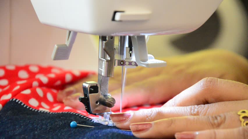 COMPLETE BUYING GUIDE ON SEWING MACHINES
