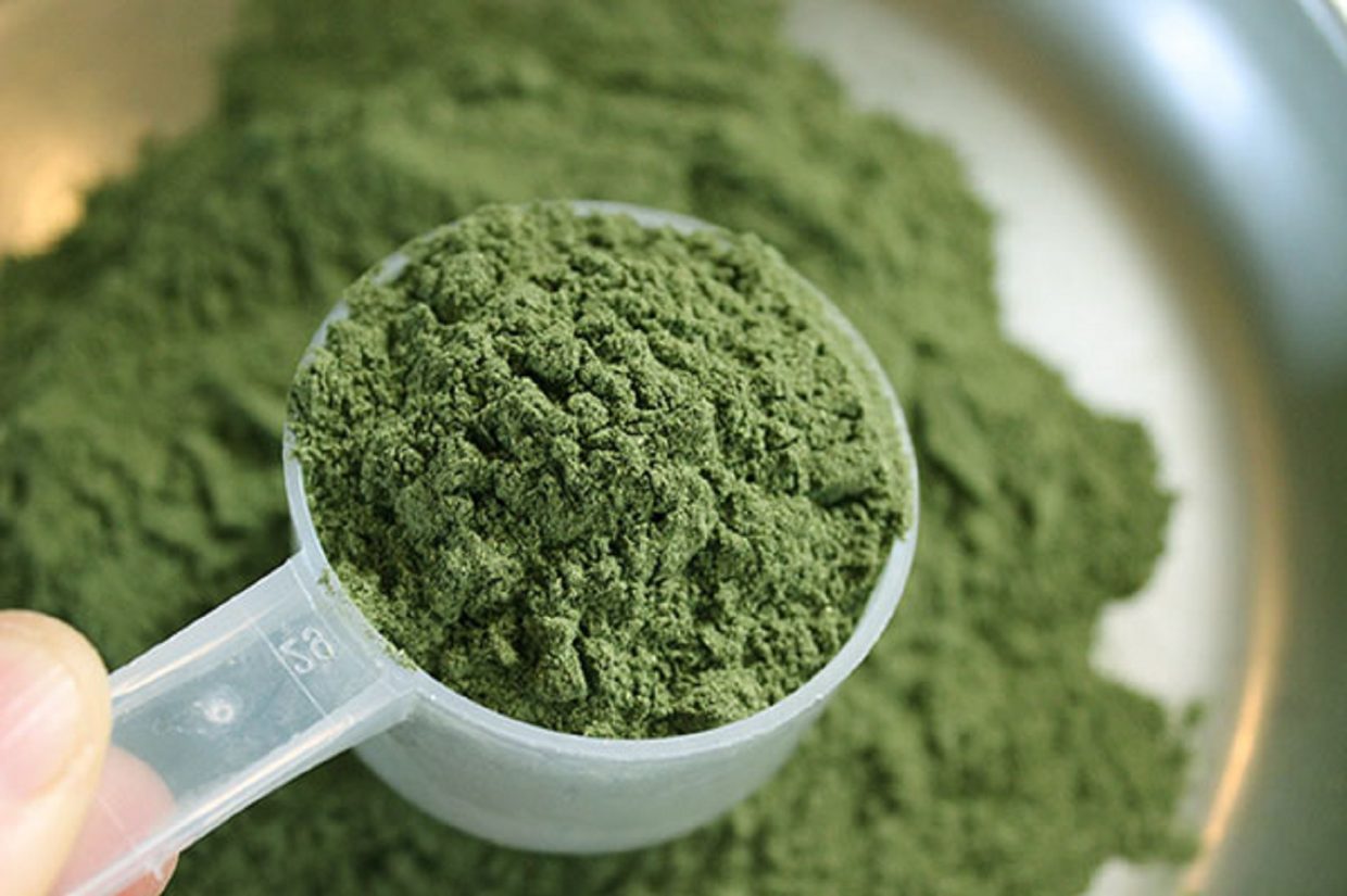 What are the reasons for using kratom powder?